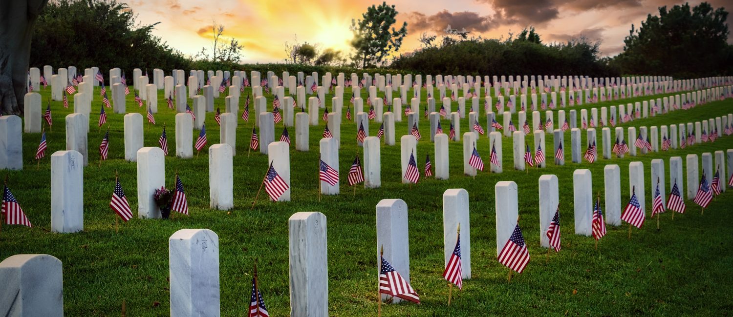 Memorial Day: Honoring the Fallen 1 Memorial Day: Honoring the Fallen